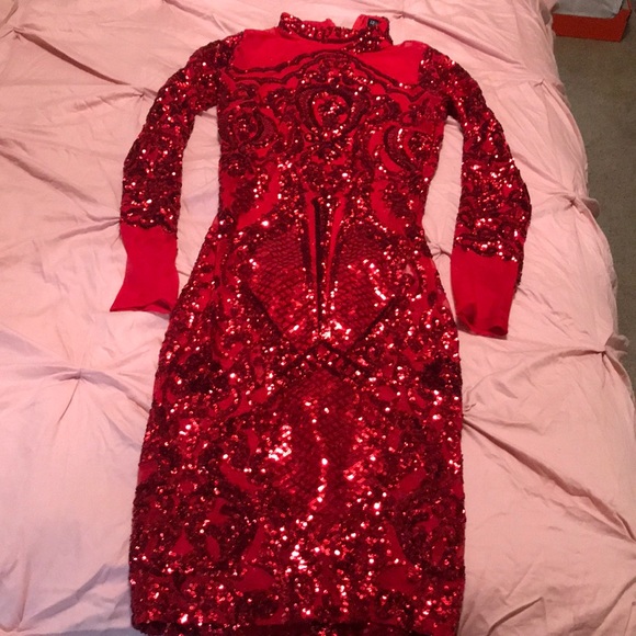 Fashion Nova Dresses & Skirts - Fashion Nova Red sequinced dress